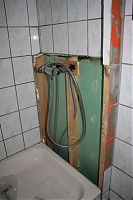 Wall-less shower in starboard toilet