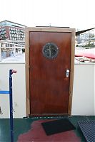 New door frame closed
