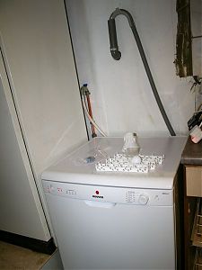 New dishwasher with hookups