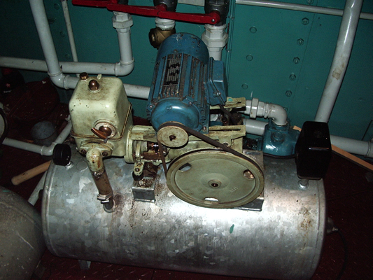 The old and busted pump